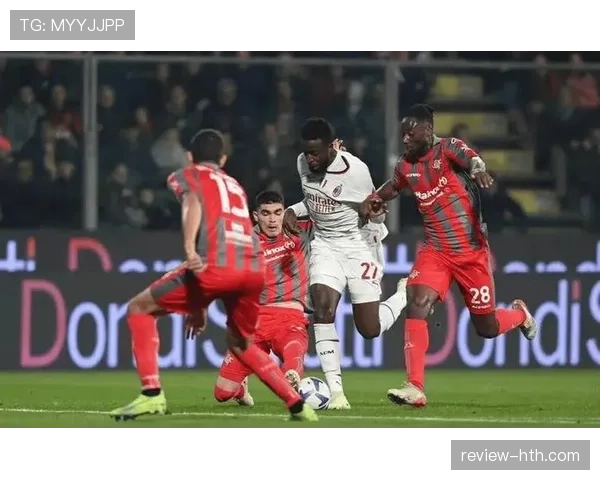 罗马主帅战术安排引争议，球队表现波动影响争四形势