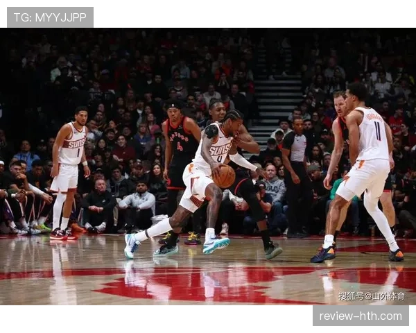 莫兰特突破分球主导进攻，改变灰熊战术重心