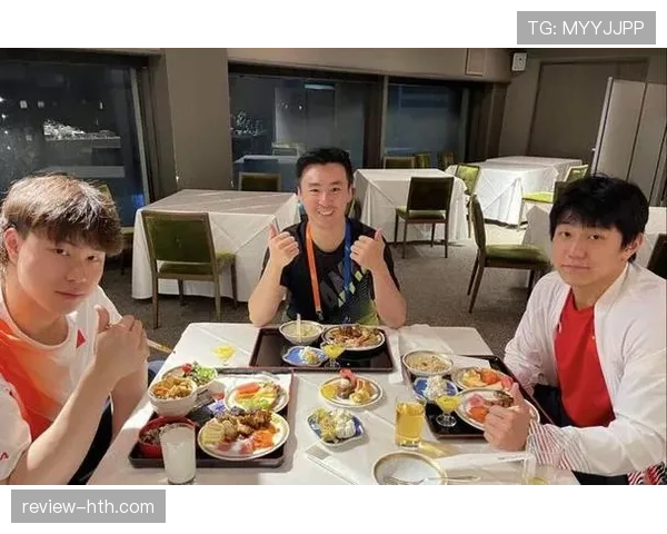 董志豪家里的冰箱都得准备个“豪华套餐”装够他那些怪怪爱好，真是活成了传说！